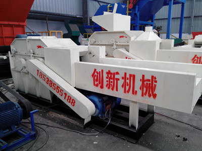 輕薄料粉碎機與彩鋼瓦撕碎機的配置與價格分析——以鞏義市創(chuàng)新機械為例