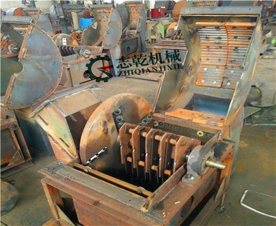 大型木材粉碎機(jī) 高效加工與環(huán)保利用的關(guān)鍵設(shè)備