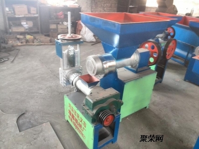 煌鑫泡沫造粒機(jī)與木材粉碎機(jī) 多元化產(chǎn)品布局，為商家開(kāi)啟綠色財(cái)富新篇章