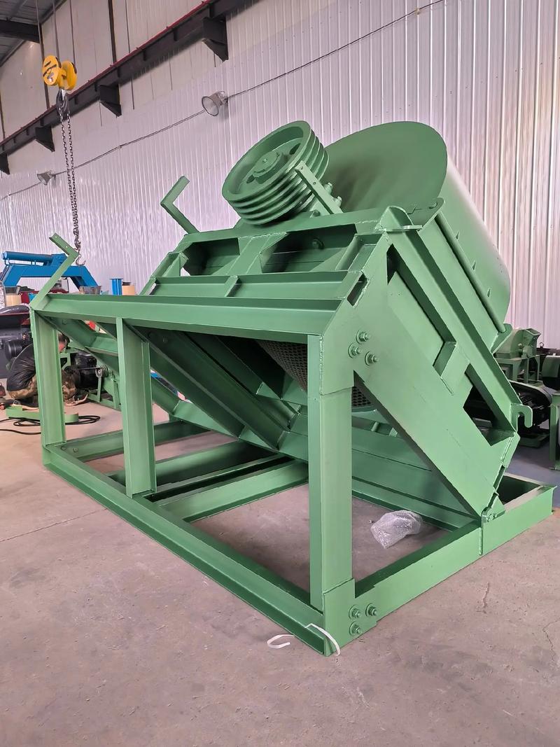 多功能木材粉碎機(jī) 深度解析菇木粉碎機(jī)（木屑粉碎機(jī)）